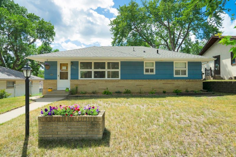 4830 7th St NE, Columbia Heights, MN 55421