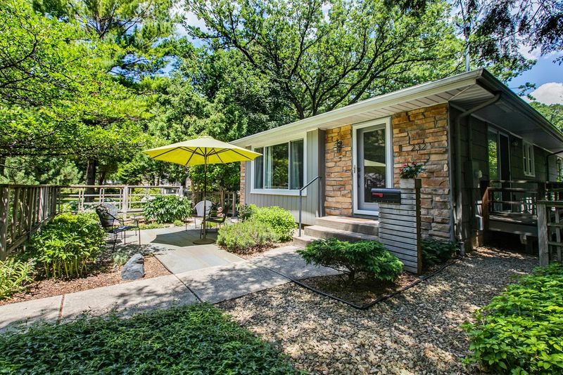 232 Vincent Ave N, Minneapolis, MN 55405