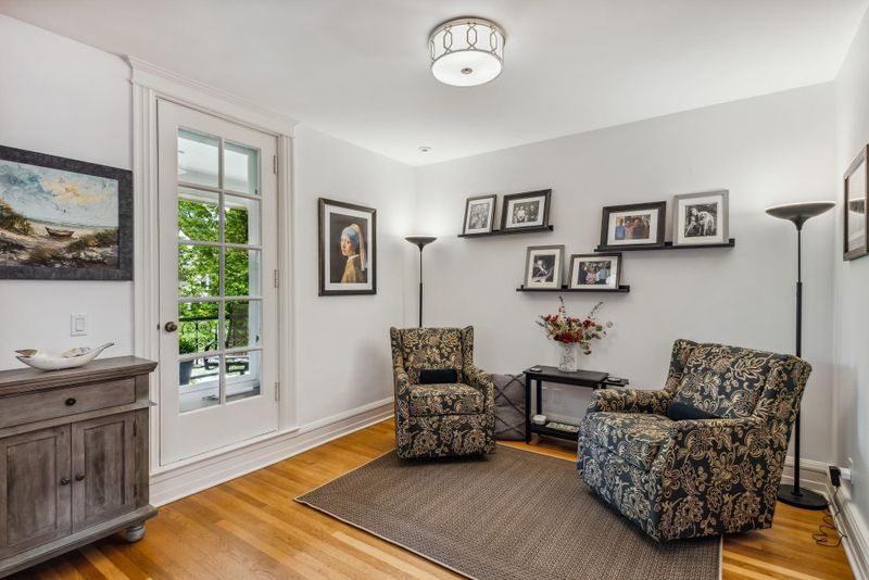672 Summit Ave #202, Saint Paul, MN 55105