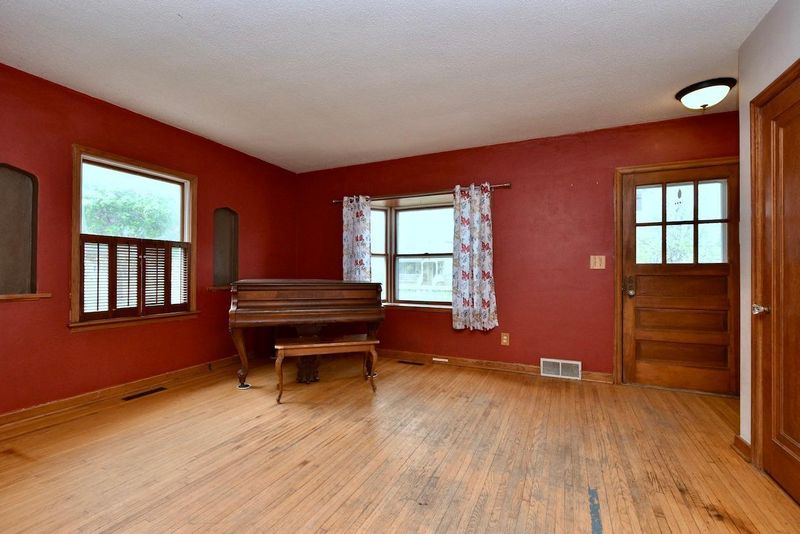 660 Washington St, Winona, MN 55987