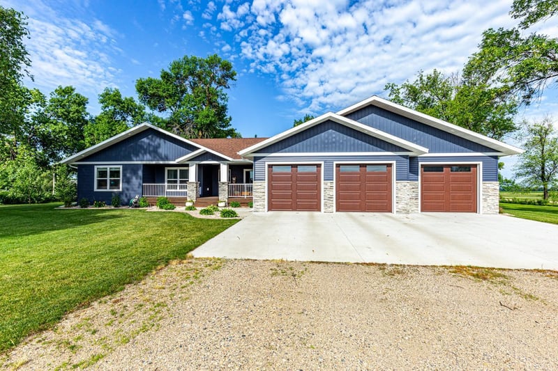 11 4th St NW, Ulen, MN 56585