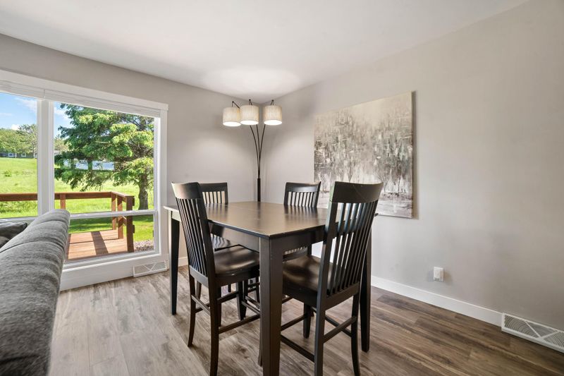 906 Madison Ave, Duluth, MN 55811