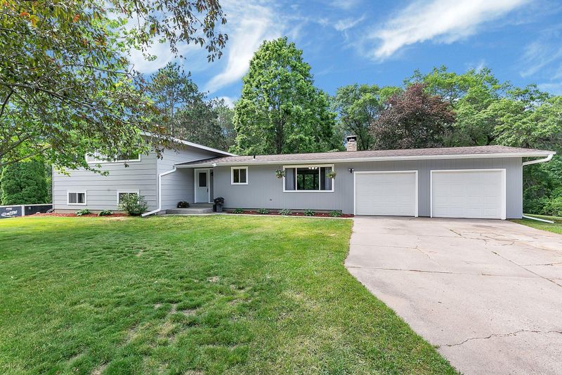2420 Imperial Dr, Saint Cloud, MN 56301