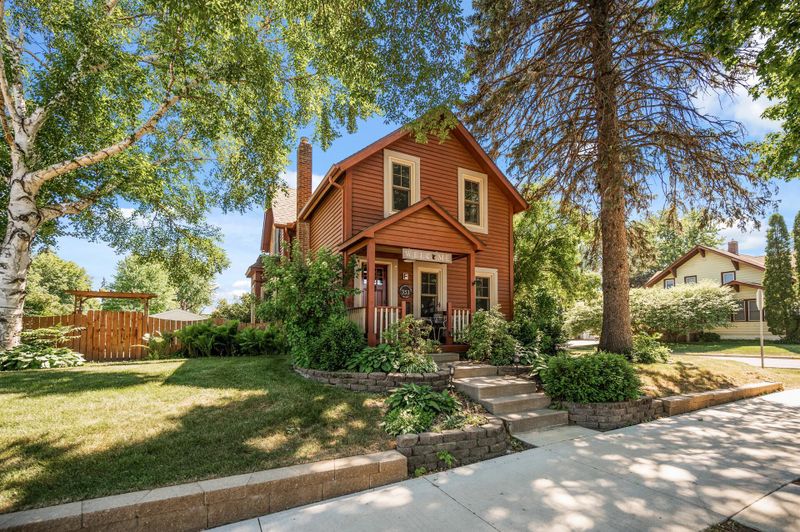 353 W Main St, Waconia, MN 55387