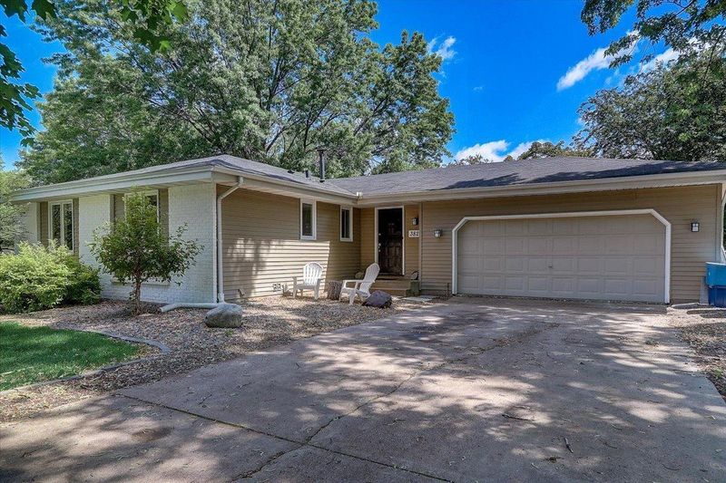 3820 Union Terrace Ln N, Plymouth, MN 55441