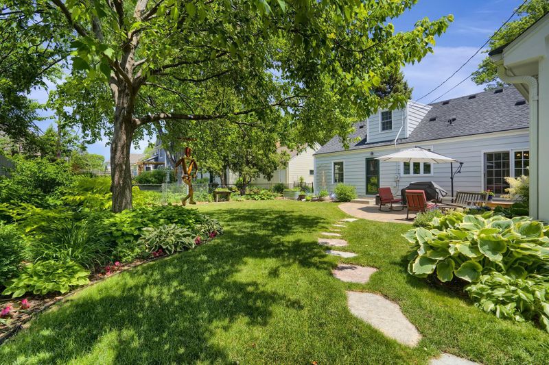 5124 Halifax Ave S, Edina, MN 55424