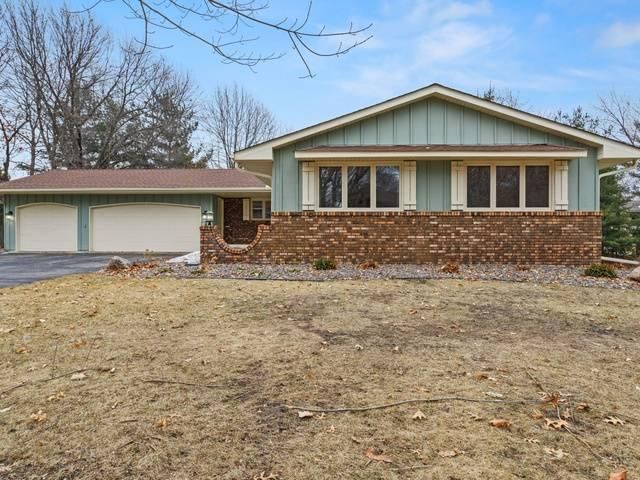 4714 Chandler Rd, Shoreview, MN 55126