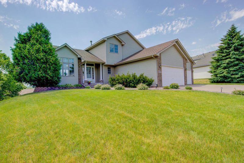 4497 Mcallister Ave NE, Saint Michael, MN 55376