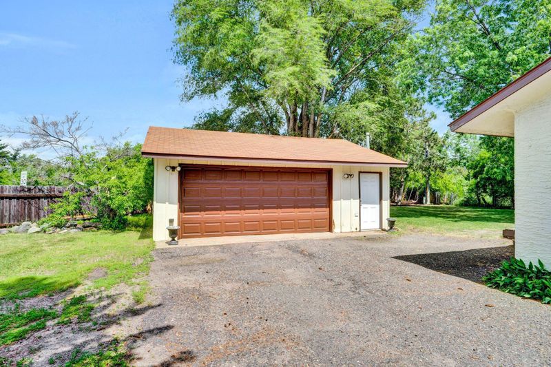 12411 Gladiola St NW, Coon Rapids, MN 55433