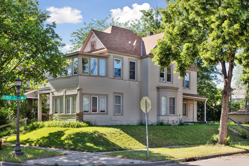 289 Charles Ave, Saint Paul, MN 55103