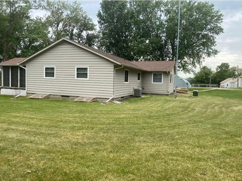 11935 County Highway 1, Fergus Falls, MN 56537