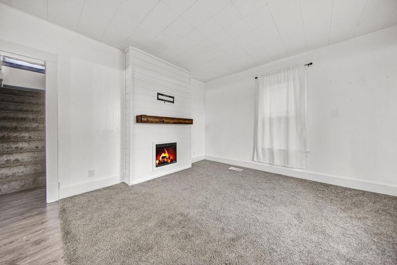 102 Riverside Ave, Owatonna, MN 55060