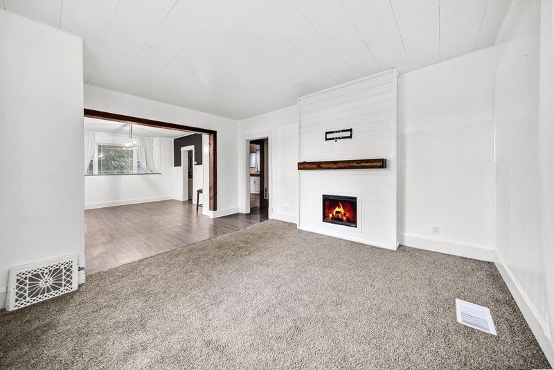 102 Riverside Ave, Owatonna, MN 55060