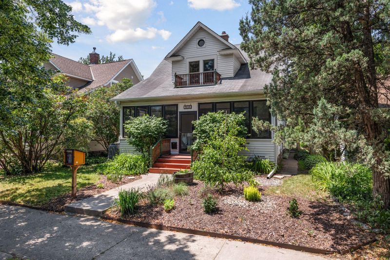 3828 40th Ave S, Minneapolis, MN 55406