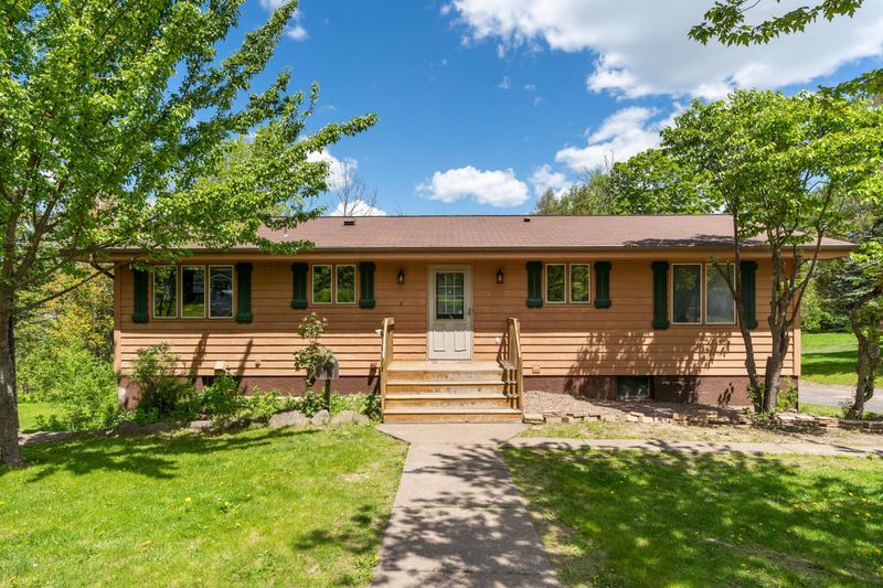 2331 Pershing St, Duluth, MN 55811
