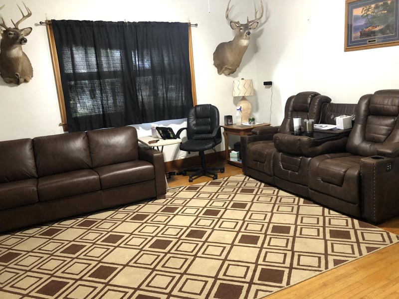 25 1st Ave NE, Plainview, MN 55964