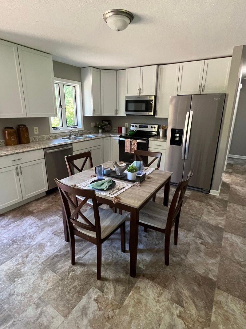 276 Balsam Dr, Foley, MN 56329
