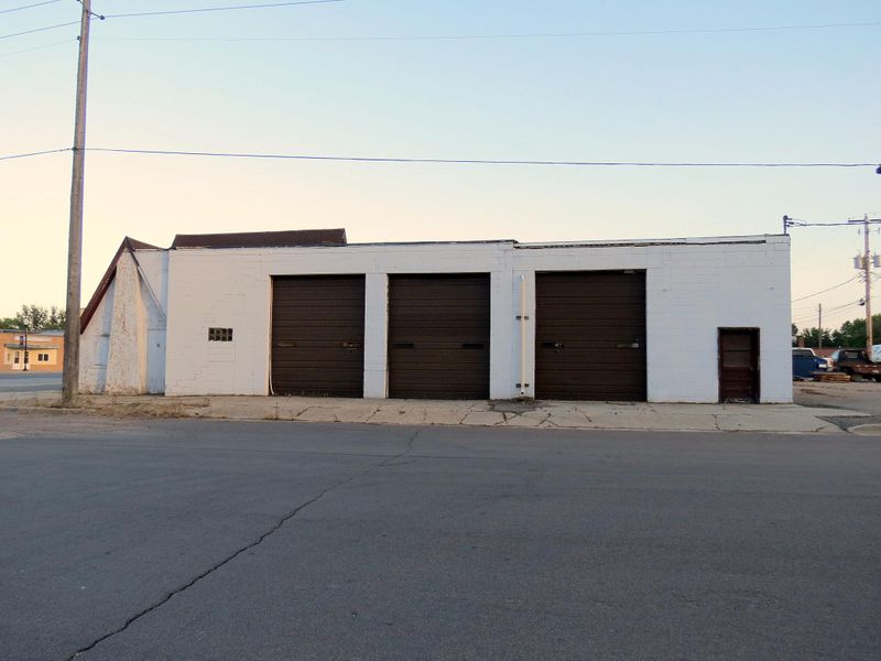 100 S Main St, Hector, MN 55342