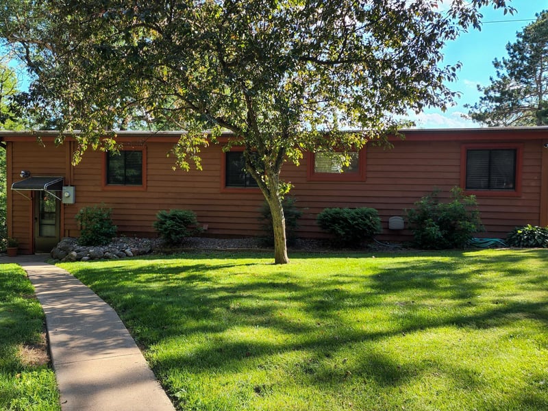 2086 Poplar Ln, Osceola, WI 54009