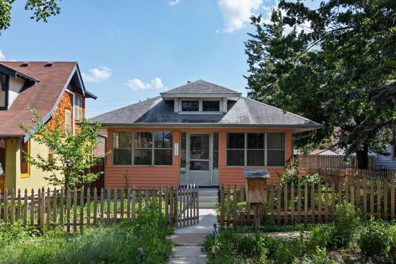 1122 Edmund Ave, Saint Paul, MN 55104