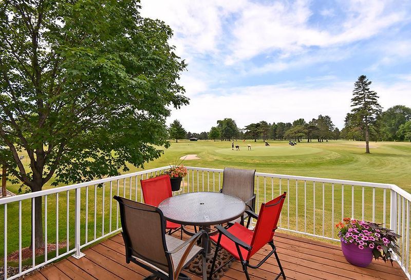 2901 Village Dr, Faribault, MN 55021