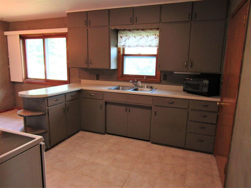 144 W Reuss Ave, Appleton, MN 56208