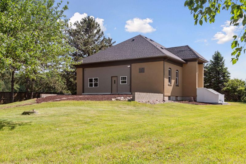 452 15th St, Clayton, WI 54004
