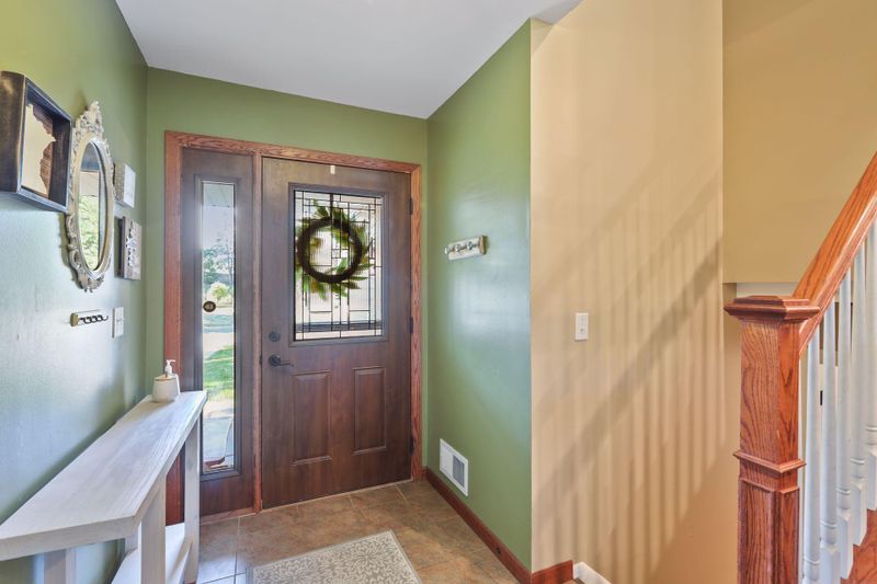 8772 77th St S, Cottage Grove, MN 55016