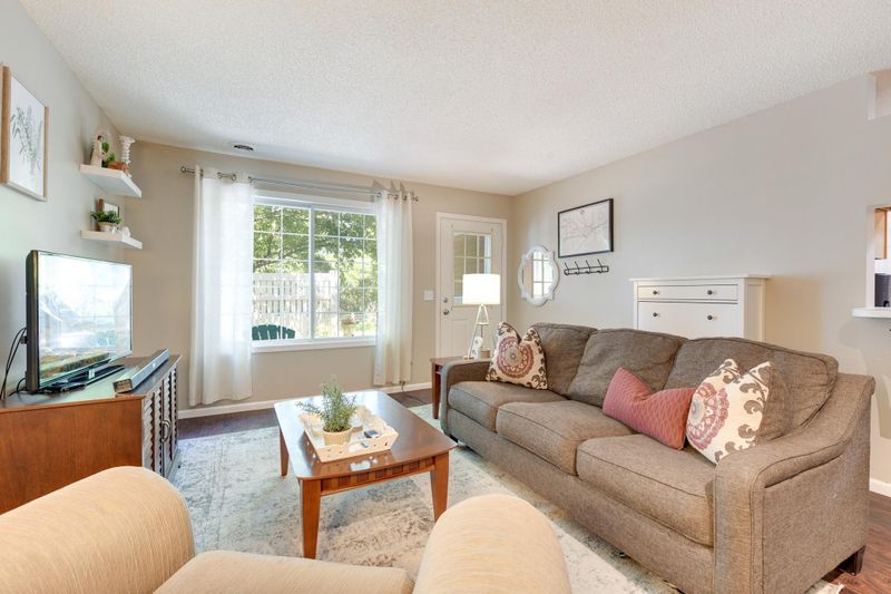 1930 Kyle Way #76, Eagan, MN 55122