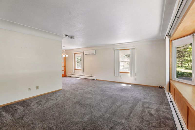 6224 Sunny Ln, Brooklyn Park, MN 55428