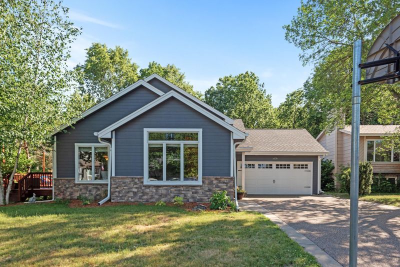 14574 Natchez Cir, Savage, MN 55378