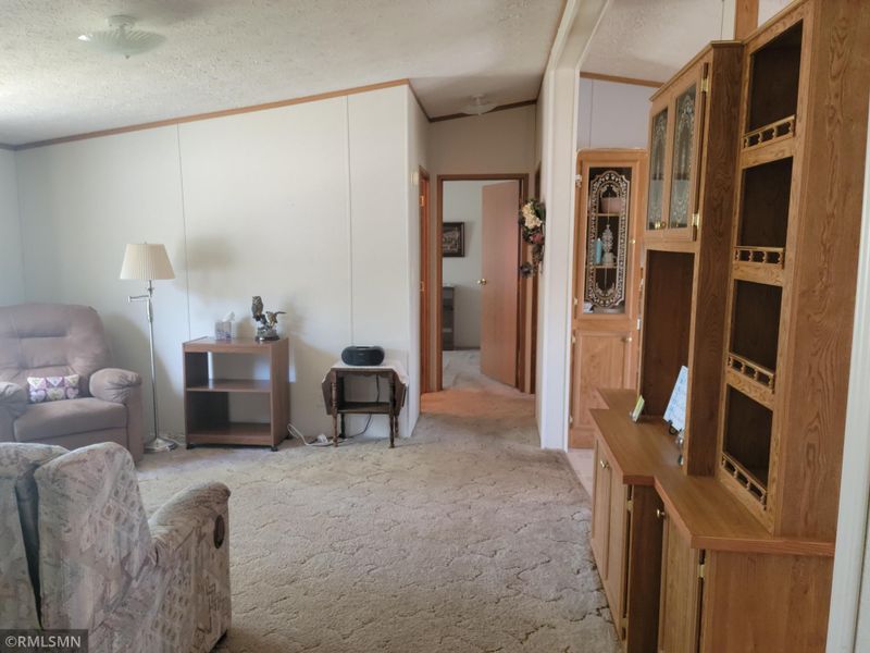 61 W 11th St W, Gibbon, MN 55335