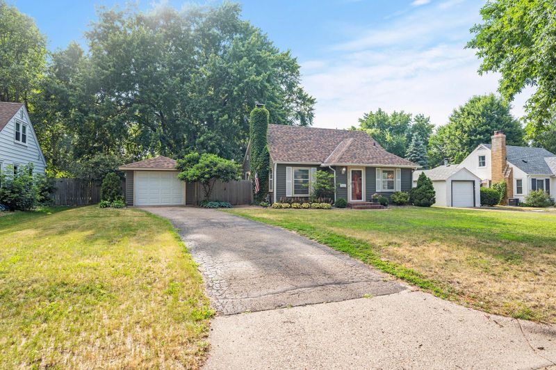 6732 Humboldt Ave S, Richfield, MN 55423