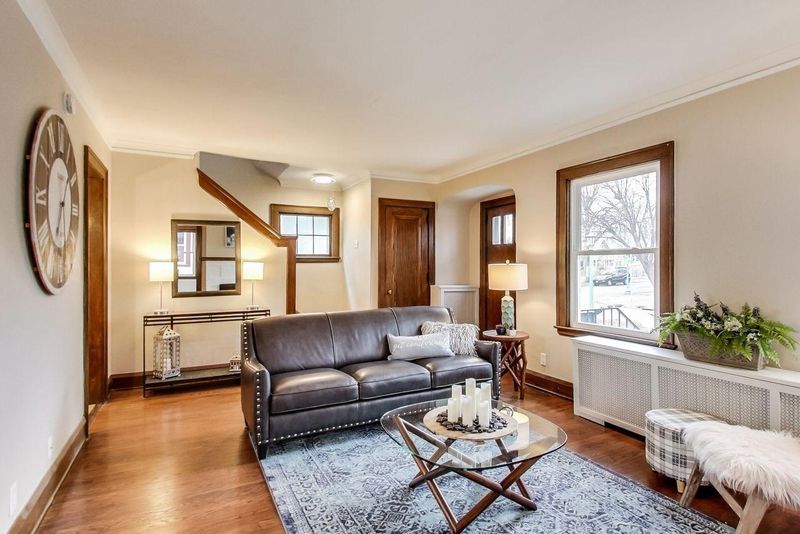 2226 Selby Ave, Saint Paul, MN 55104