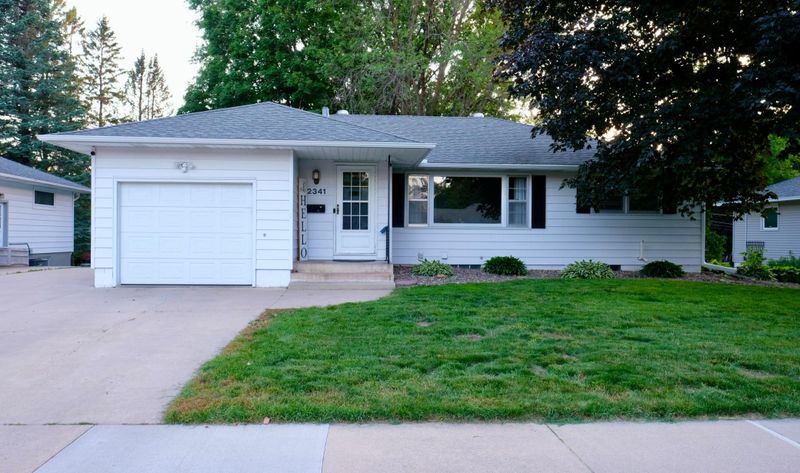 2341 16th Ave NW, Rochester, MN 55901