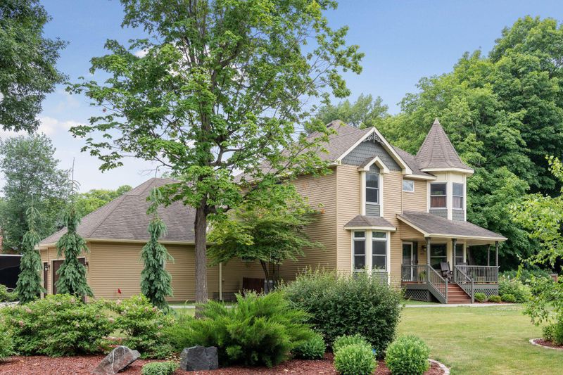 602 Bernas Ln, New Prague, MN 56071