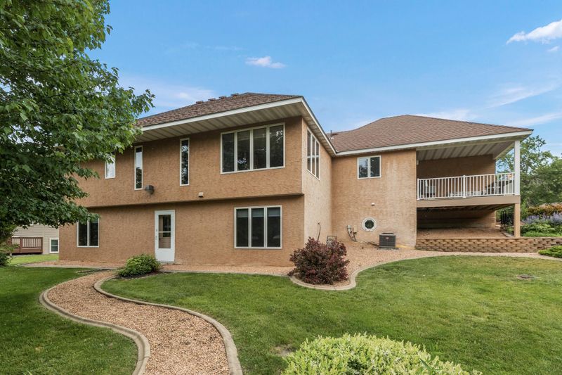 962 85th Ave NW, Coon Rapids, MN 55433