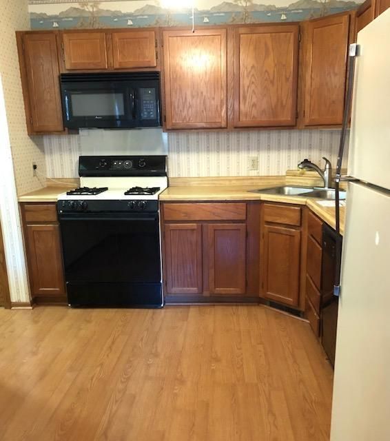 316 Karen Ln NE, Columbia Heights, MN 55421