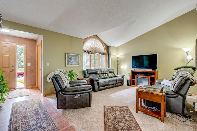 2853 232nd Ln NW, Saint Francis, MN 55070