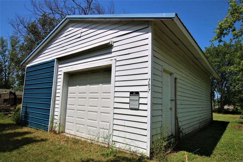 207 Roosevelt St SW, Staples, MN 56479