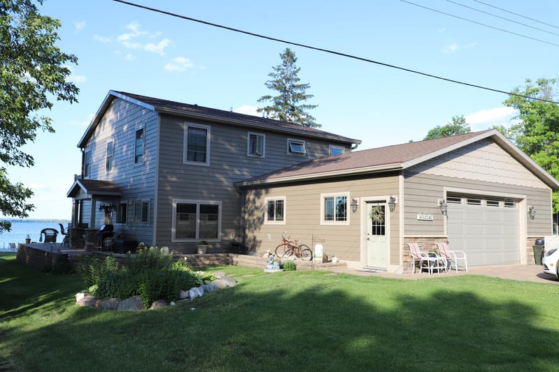 28214 S Shore Dr, Starbuck, MN 56381
