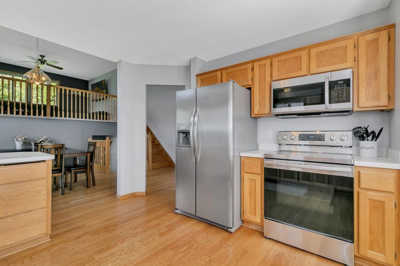 5689 Kahler Dr NE, Albertville, MN 55301
