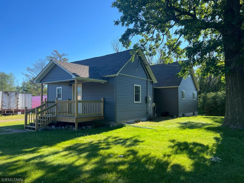 636 S Main St, Luck, WI 54853
