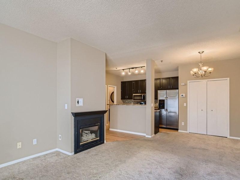 8591 Cortland Rd, Eden Prairie, MN 55344