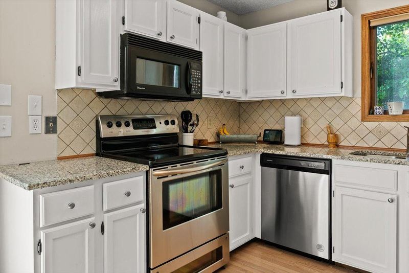 3664 Abbey Way #A, Eagan, MN 55123