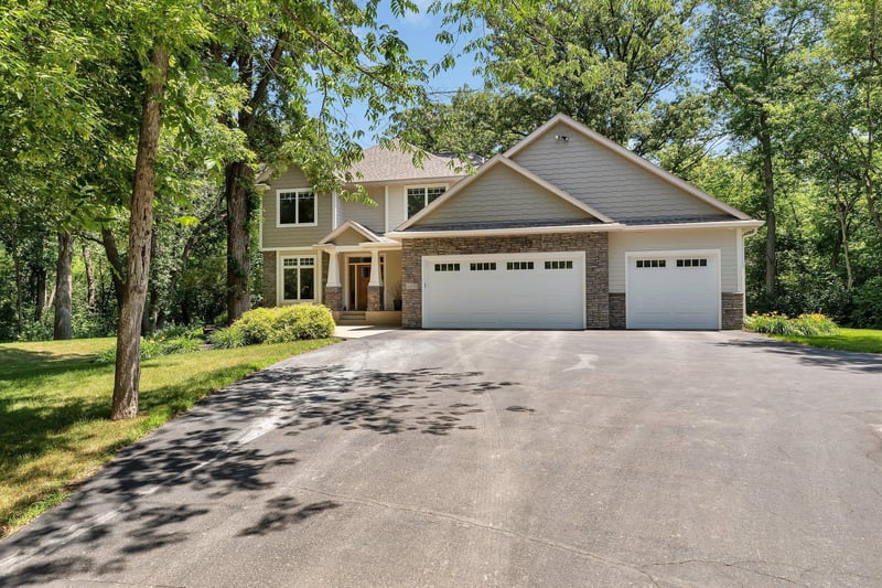 14170 Elderberry Ct, Glencoe, MN 55336