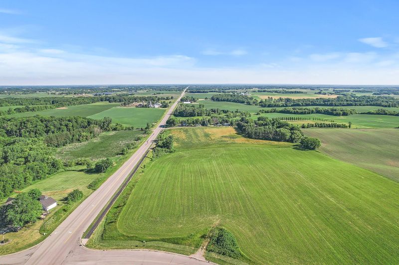 6780 Pioneer Trl, Corcoran, MN 55340