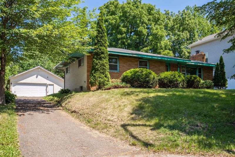 439 Nevada Ave E, Saint Paul, MN 55130