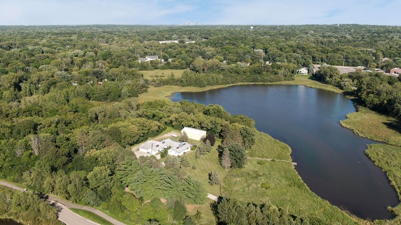 18116 Ridgewood Rd, Minnetonka, MN 55391