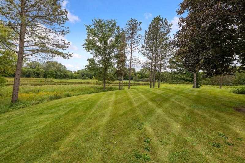 18116 Ridgewood Rd, Minnetonka, MN 55391